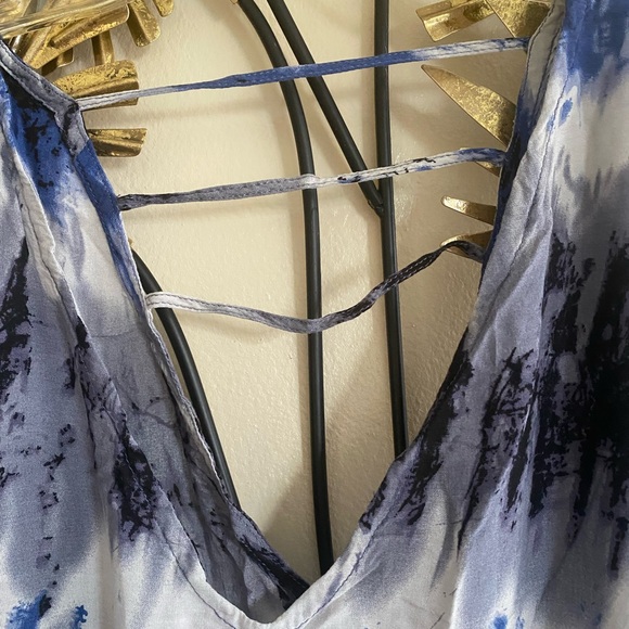 Elegant Blue and Black Tie-Dye Dress - Picture 3 of 3